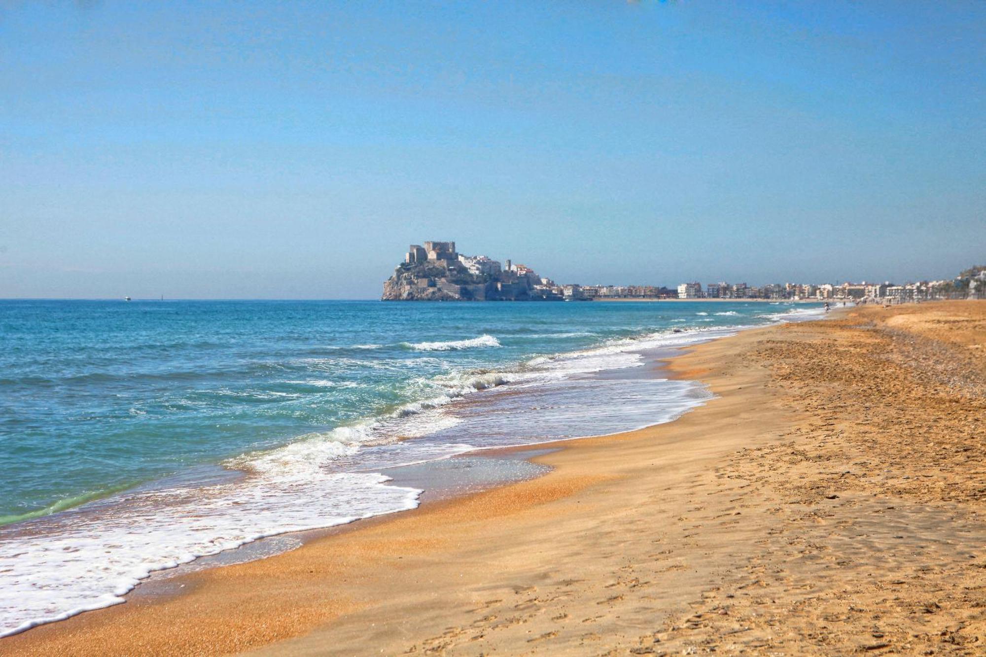 Sunday'S Beach Peniscola Bagian luar foto
